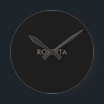 Reloj Redondo Mediano Gris negro moderno único Añadir nombre propio<br><div class="desc">¿Buscas un diseño simple,  minimalista y atractivo? Este diseño que atraerá la atención de la gente de inmediato,  pero no demasiado complicado,  es para ti.</div>