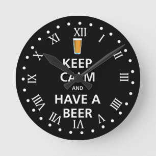 Reloj Redondo Mediano Guarde la calma y tenga una cerveza