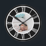 Reloj Redondo Mediano Hacer sus fotos números romanos personalizados<br><div class="desc">Diseñar tu foto Numeración romana personalizada reloj de pared de Ricaso</div>