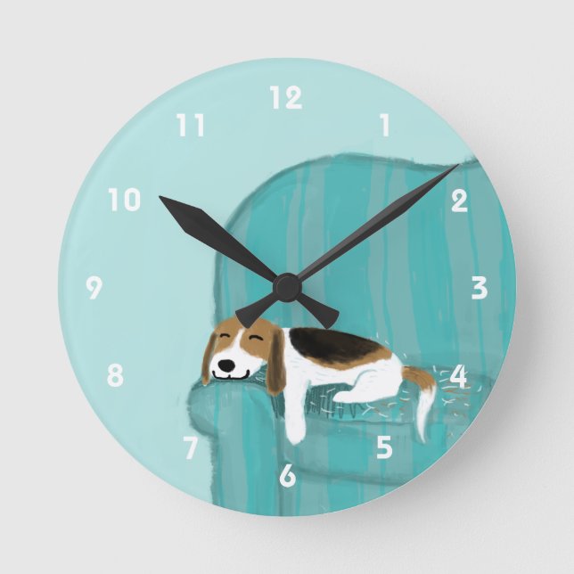 Reloj Redondo Mediano Happy Couch Beagle - Diseño de perros con pipa (Anverso)