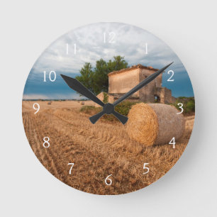 Reloj Redondo Mediano Hay bale in Provence field