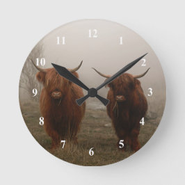 Reloj Redondo Mediano Highland Cattle Fog Photo
