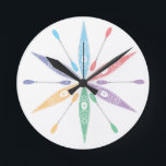 Reloj Redondo Mediano Hora de Kayak<br><div class="desc">Reloj colorido de Kayak Time. Siempre es el momento kayak con estos kayaks alegres formando el fondo de esta colorida cara de reloj.</div>