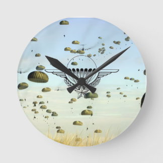 Reloj Redondo Mediano Horloge parchutiste