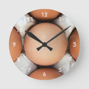 Reloj Redondo Mediano Huevos en una caja