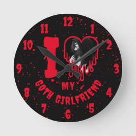 Reloj Redondo Mediano I Love My Goth Girlfriend Dripping Red Heart Photo