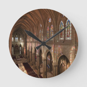 Reloj Redondo Mediano Imagen de HDR del interior de Basílica, Quito, Ec