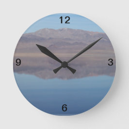 Reloj Redondo Mediano Imagen de Walker Lake Mirror