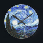 Reloj Redondo Mediano Impresionismo Van Gogh Starry Night Wall Clock<br><div class="desc">En este Reloj de Muros se encuentra la magnífica pintura de arte fino vintage de Van Gogh de The Starry Night.  La imagen es de dominio público debido a derechos de autor vencidos.</div>