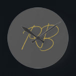 Reloj Redondo Mediano Iniciales monogramas de color Gris Gris moderno<br><div class="desc">Diseño minimalista extremo. Le recomendaría a mi familia y amigos. Muy feliz.</div>