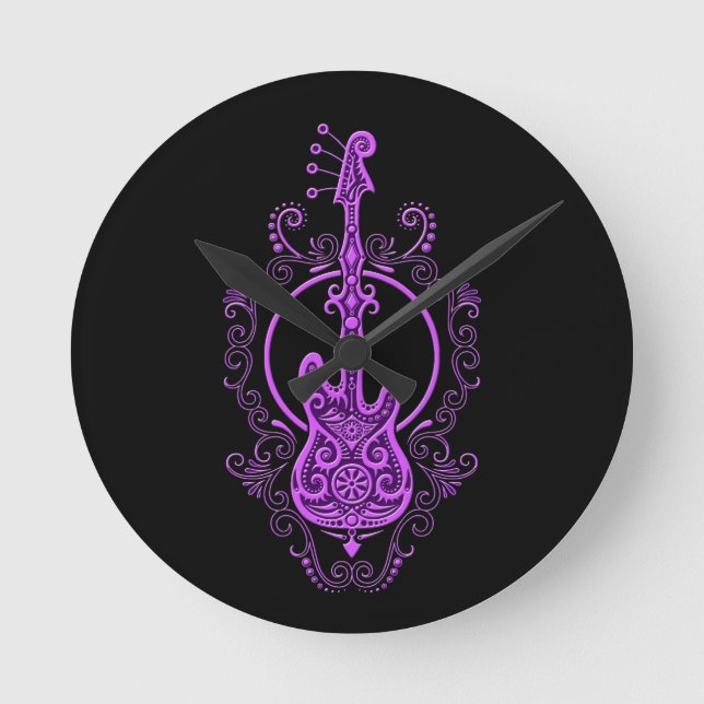 Reloj Redondo Mediano Intrincado diseño de guitarra morada en negro (Anverso)