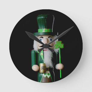 Reloj Redondo Mediano Irish Nutcracker