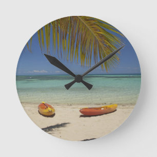 Reloj Redondo Mediano Kayaks en la playa, Plantation Island Resort