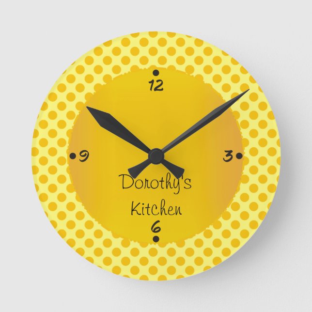 Reloj Redondo Mediano La cocina de Dorothy personalizada numera los (Anverso)