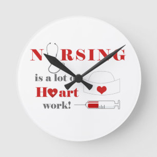 Reloj Redondo Mediano La enfermería es mucho trabajo del corazón
