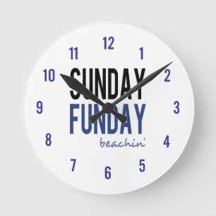 Reloj Redondo Mediano La playa del domingo festivo