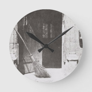 Reloj Redondo Mediano La puerta abierta, marzo de 1843 (foto de b/w)