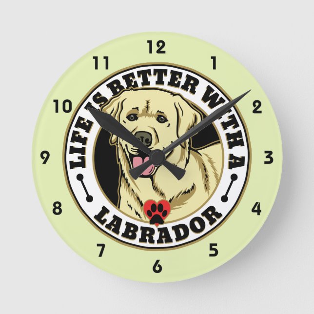 Reloj Redondo Mediano La vida es mejor con una raza del perro de (Anverso)