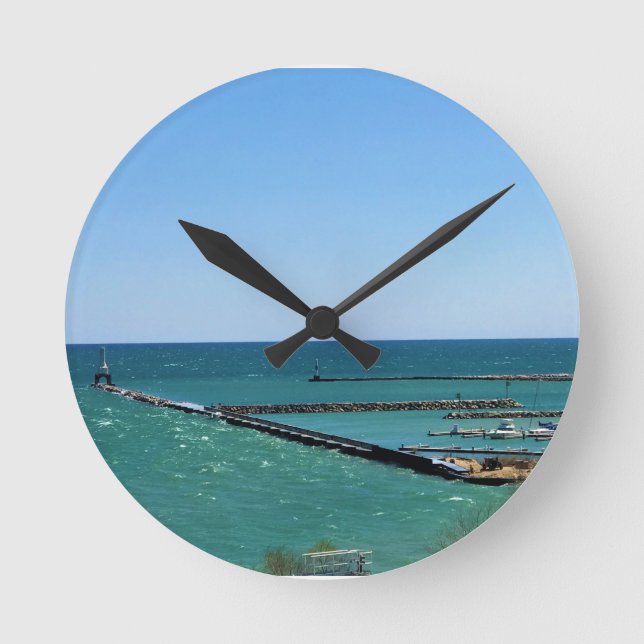 Reloj Redondo Mediano Lago Michigan, Port Washington, WI (Anverso)