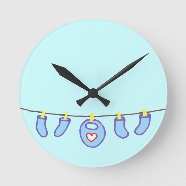 Reloj Redondo Mediano Lanza de niños es un chico! Personalizado (Anverso)