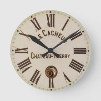 Reloj Redondo Mediano LE CACHEUR | Estilo clásico capturado