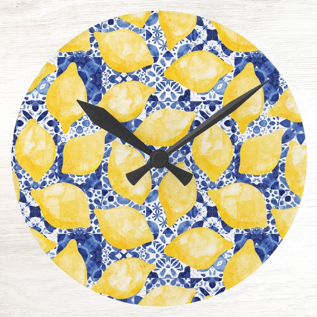 Reloj Redondo Mediano Lemon Citrus Mediterranean Blue White Tile Pattern (Mediterranean citrus lemon blue tile pattern watercolor wall clock)