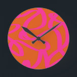 Reloj Redondo Mediano Líneas Abstractas Modernas De Mediados Del Siglo N<br><div class="desc">Pinceles abstractos - formas abstractas en naranja quemado y rosa caliente.</div>