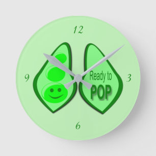 Reloj Redondo Mediano Listo para abrir un café verde preñado