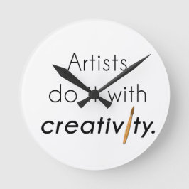 Reloj Redondo Mediano Los artistas lo hacen con creatividad