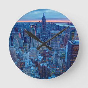 Reloj Redondo Mediano Los rascacielos de Manhattan se encienden