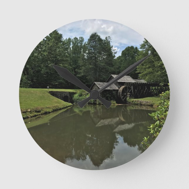 Reloj Redondo Mediano Mabry Mill, Virginia (Anverso)