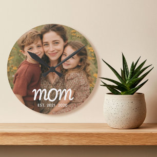 Reloj Redondo Mediano Mamá Estableció Foto Moderna en Blanco y Letra Scr