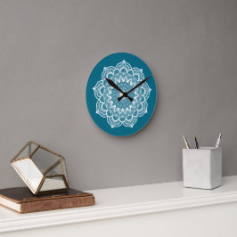 Reloj Redondo Mediano Mandala blanco sobre fondo azul