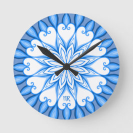 Reloj Redondo Mediano Mandala elegante estética blanca y azul monogramad