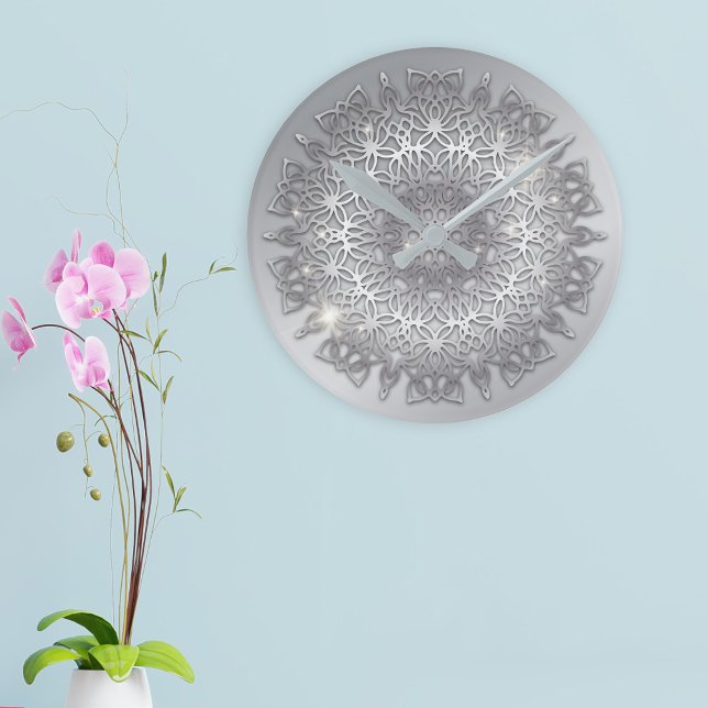 Reloj Redondo Mediano Mandala metálica lujosa y brillante plata (Subido por el creador)