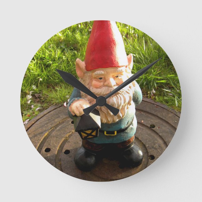 Reloj Redondo Mediano Manhole Gnome (Anverso)