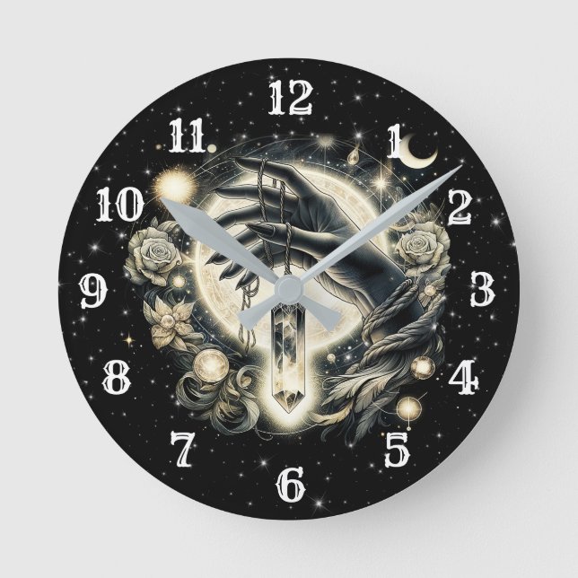Reloj Redondo Mediano Mano sosteniendo un cristal bajo la luz de la luna (Anverso)