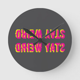 Reloj Redondo Mediano Manténgase raro hacia atrás - amarillo negro rosad