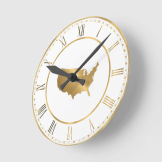 Reloj Redondo Mediano Mapa de EE. UU. de oro con números romanos
