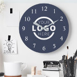 Reloj Redondo Mediano Marca promocional del logotipo de la empresa perso<br><div class="desc">Añada el logotipo corporativo de su empresa personalizado para crear un reloj de pared único. Hace un gran regalo promocional o regalo corporativo para clientes,  vendedores,  empleados u otras personas especiales. Elija entre diferentes formas y tamaños de reloj. No hay cantidad mínima,  no hay cargos de instalación.</div>