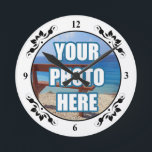 Reloj Redondo Mediano Marco de lujo personalizado foto<br><div class="desc">La suposición personalizada foto enmarcó el reloj de pared de Ricaso</div>