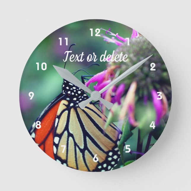 Reloj Redondo Mediano Mariposa Monarca En Flor Personalizada   (Anverso)