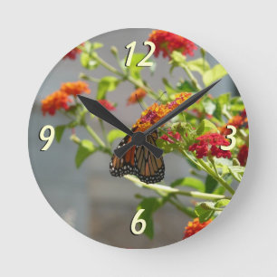 Reloj Redondo Mediano Mariposa monarca en mariposa roja Bush