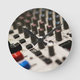 Reloj Redondo Mediano Mixing Board Closeup