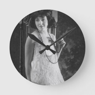 Reloj Redondo Mediano Moda de la aleta de las mujeres de los años 20 del