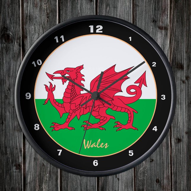 Reloj Redondo Mediano Modern Welsh Flag, trendy Wales Home / design (Subido por el creador)