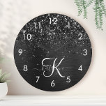 Reloj Redondo Mediano Monograma de espuma de Purpurina negro personaliza<br><div class="desc">Personalice fácilmente este elegante diseño de moda de reloj redondo con un purpurina brillante negro de bonito sobre un fondo metálico negro cepillado.</div>
