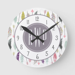 Reloj Redondo Mediano Monograma de plumas y flechas
