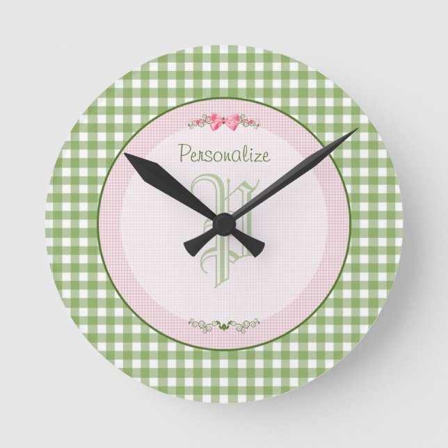 Reloj Redondo Mediano Monograma Girly Green Gingham Con Nombre (Anverso)