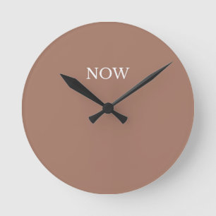 Reloj Redondo Mediano Mousse de Mocha Color Sólido Divertido Marrón Choc